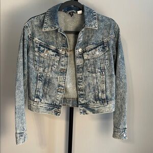 EUC H&M DIVIDED denim jacket acid wash blue jean cropped cotton size XS